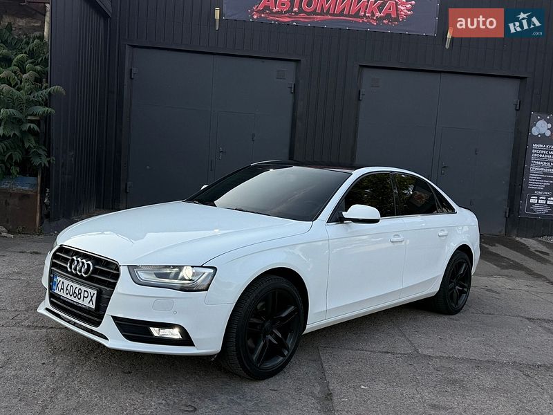 Седан Audi A4 2012 в Николаеве