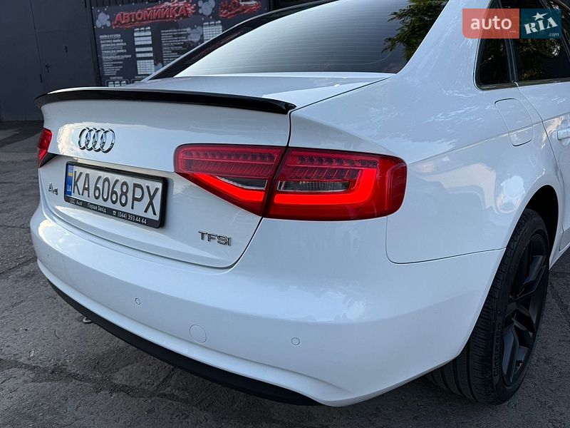 Седан Audi A4 2012 в Николаеве