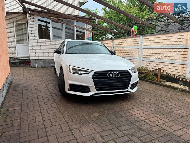 2018 Audi A4, VIN WAUENAF40JA061090:plate — фото 1 (autoria)