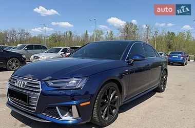 Седан Audi A4 2019 в Харкові