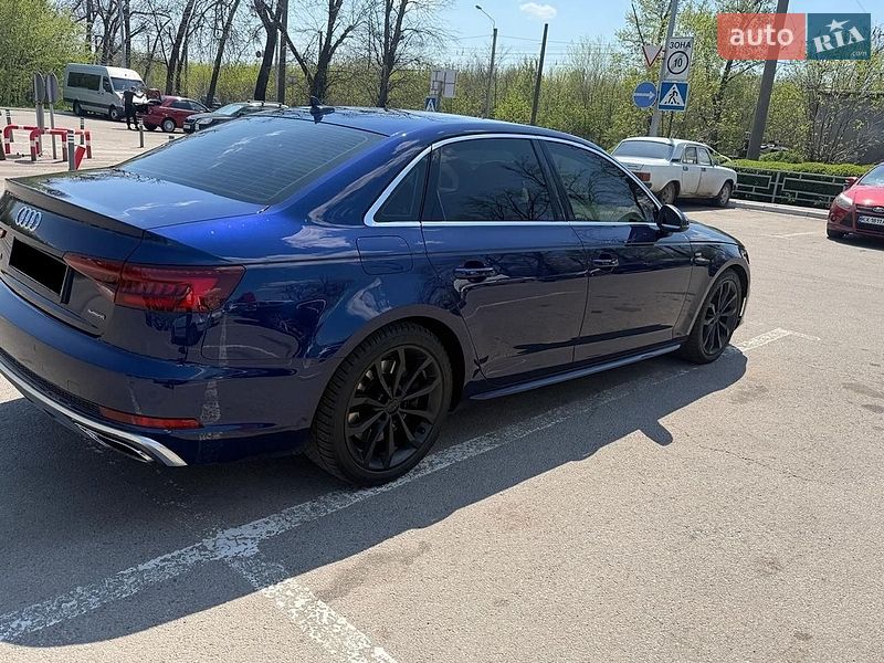 Седан Audi A4 2019 в Харкові