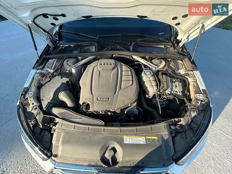 Седан Audi A4 2018 в Львове