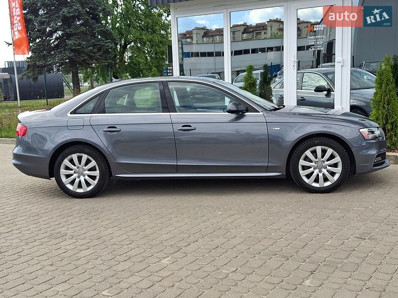 Седан Audi A4 2014 в Львове