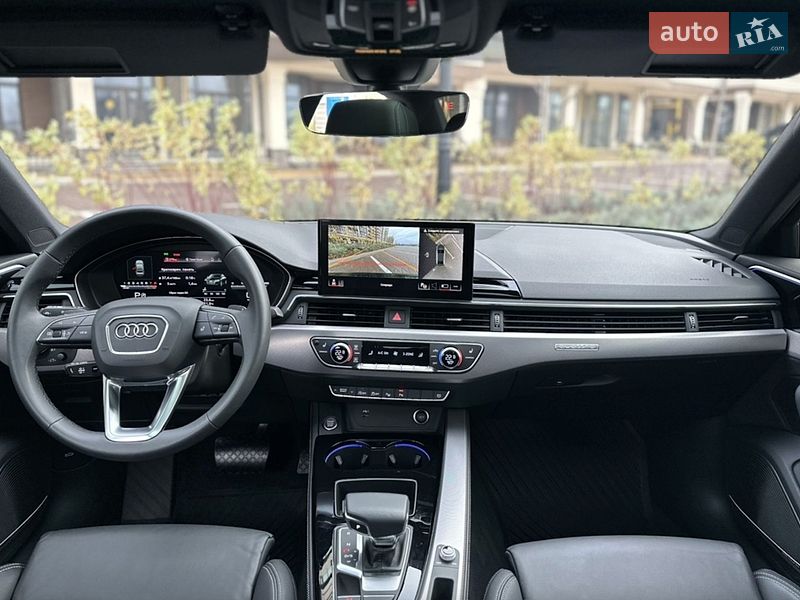 Седан Audi A4 2023 в Києві