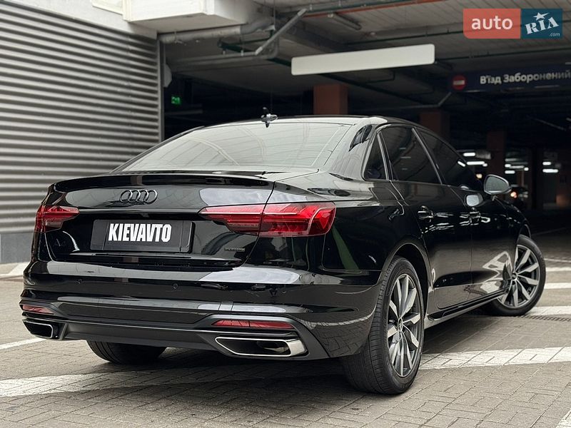 Седан Audi A4 2021 в Києві