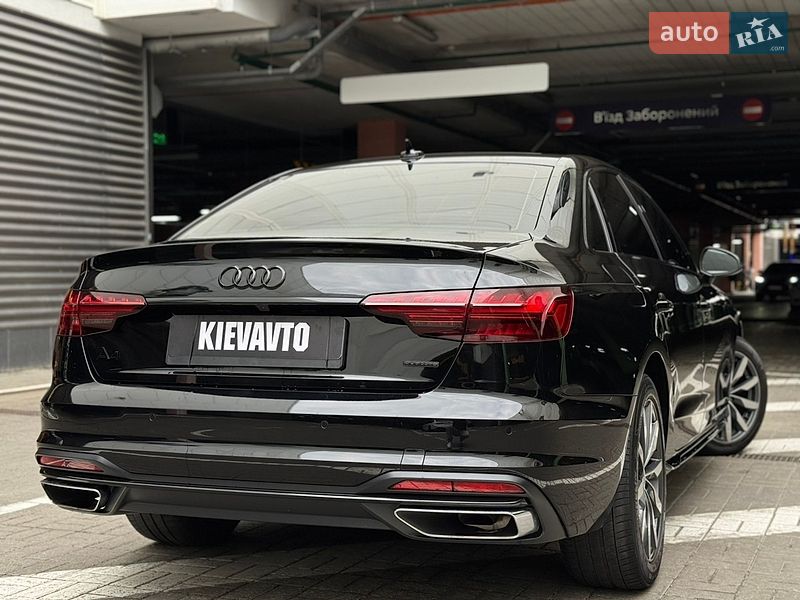 Седан Audi A4 2021 в Києві