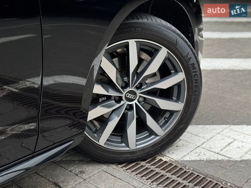 Седан Audi A4 2021 в Києві