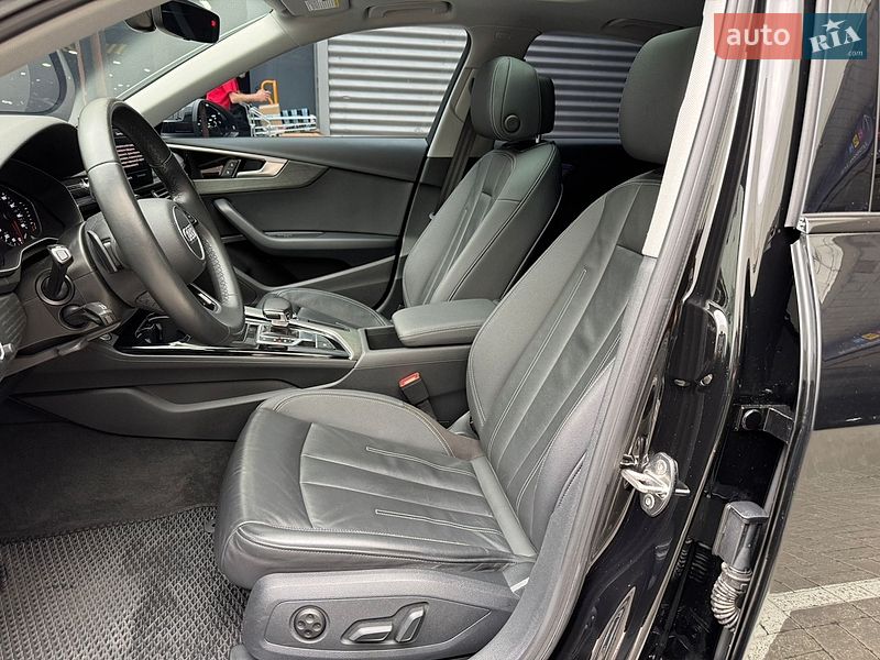 Седан Audi A4 2021 в Києві