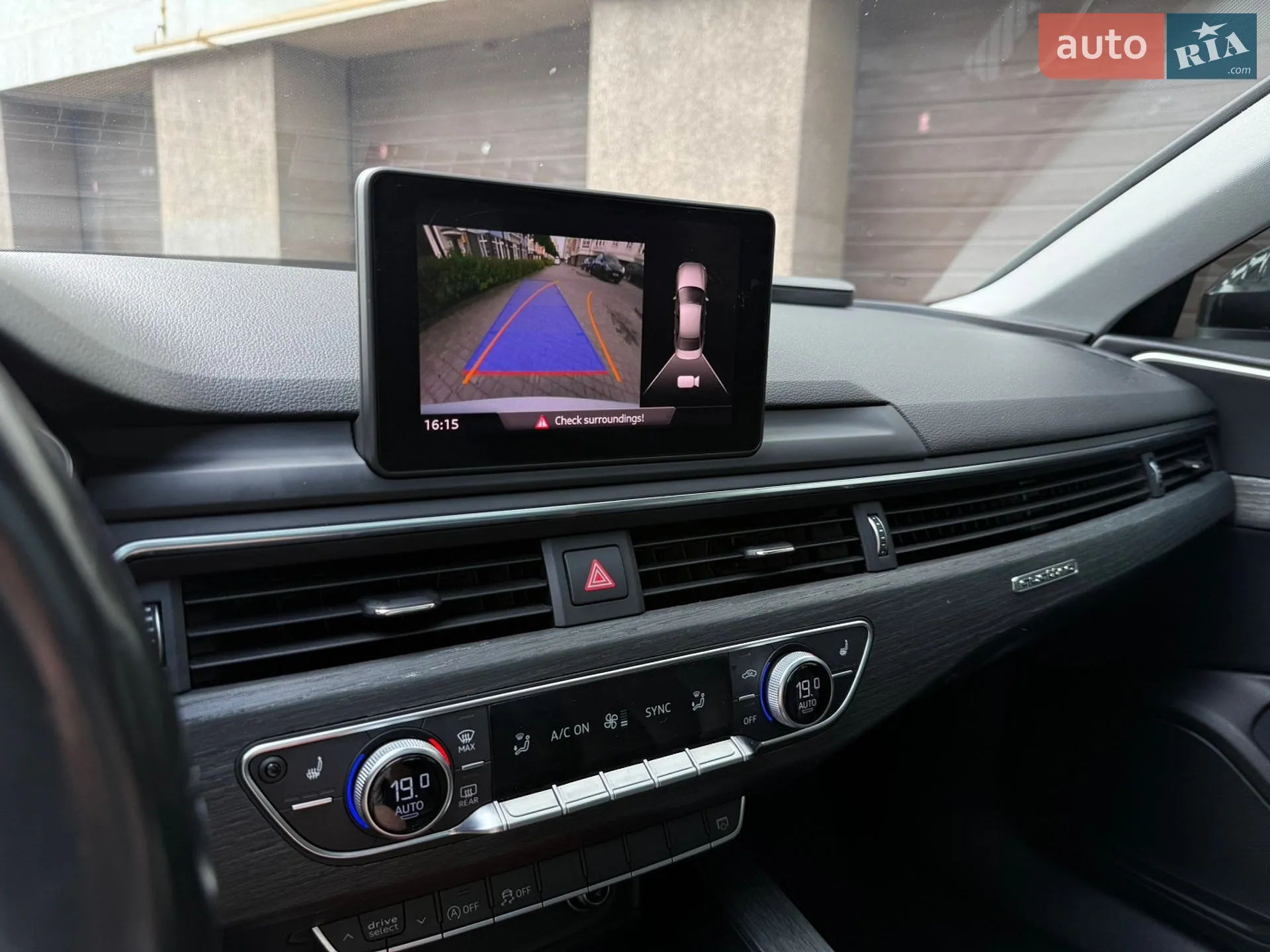 2016 Audi A4 - мініатюра 13