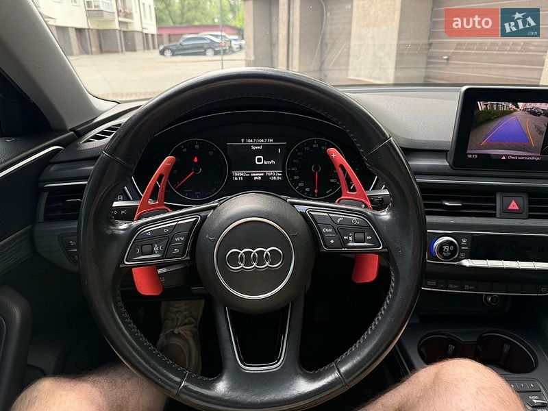 Седан Audi A4 2016 в Івано-Франківську