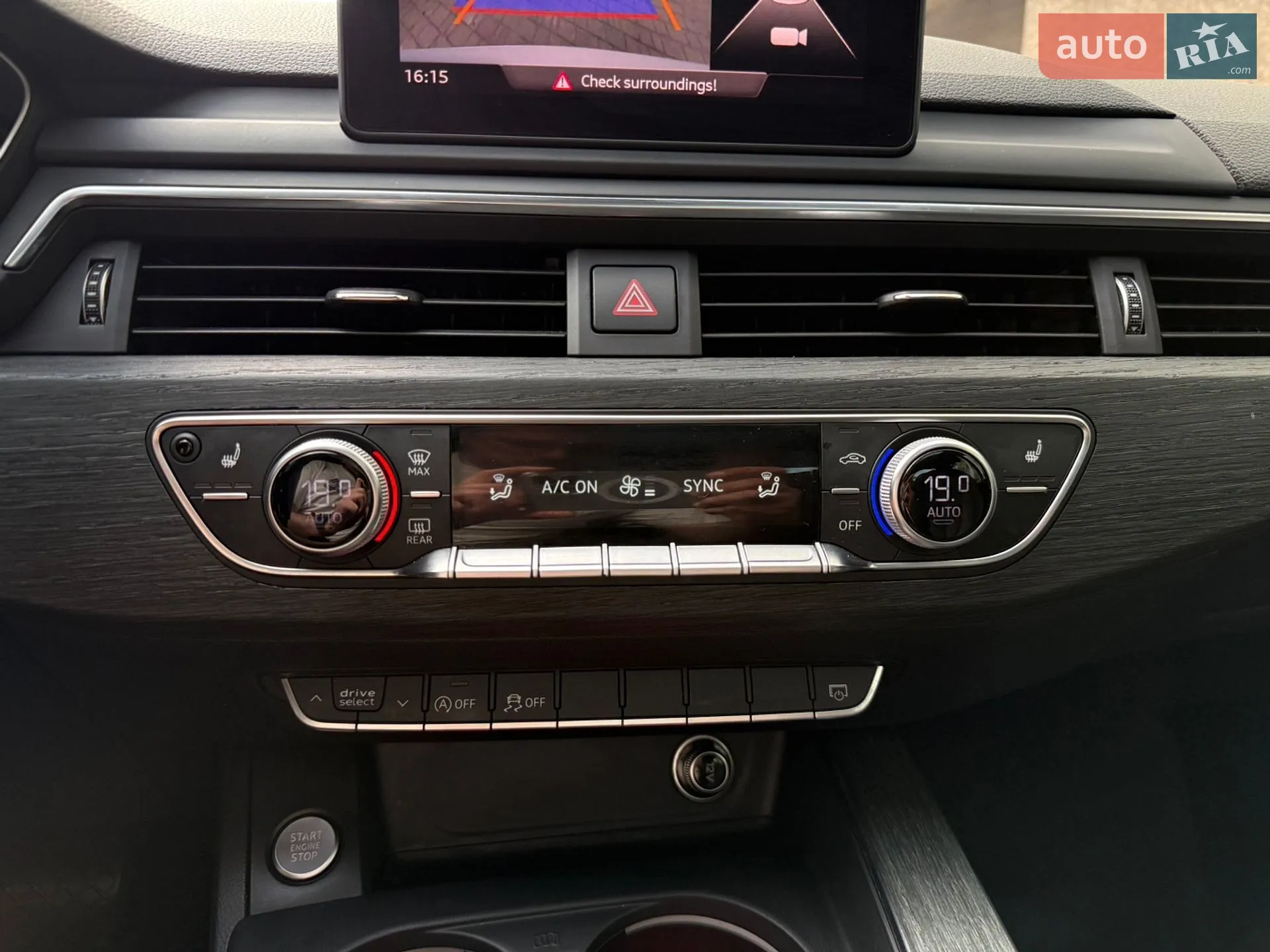 2016 Audi A4 - мініатюра 23