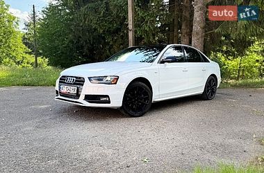 Седан Audi A4 2015 в Бурштыне