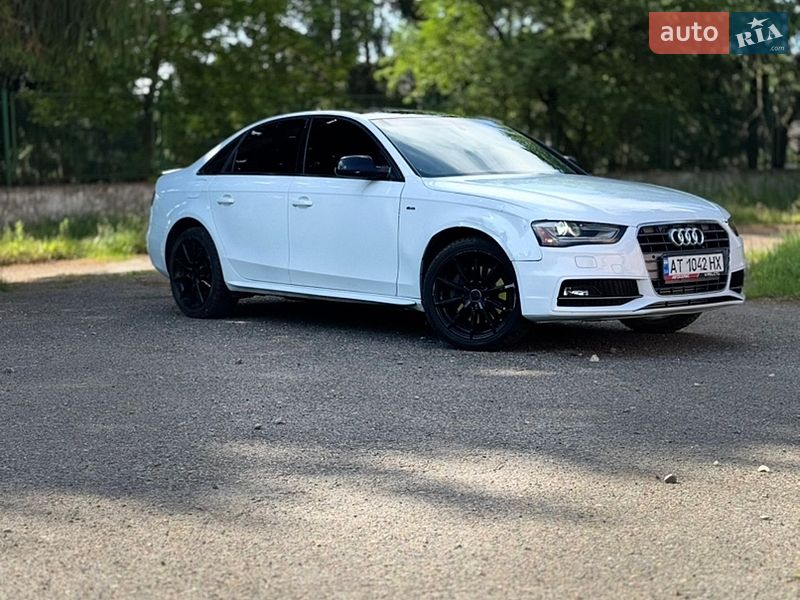 Седан Audi A4 2015 в Бурштыне