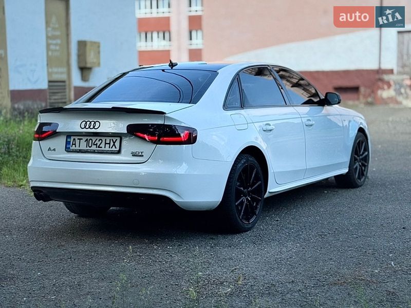 Седан Audi A4 2015 в Бурштыне