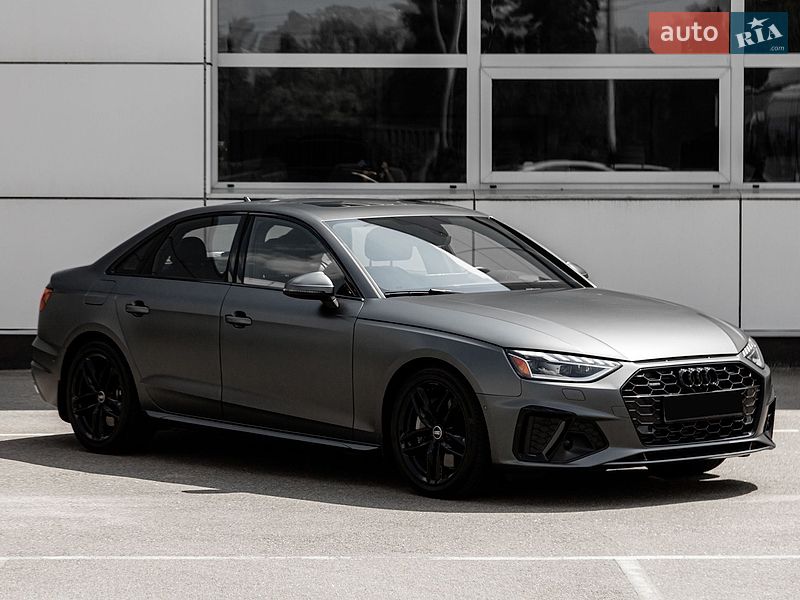 Седан Audi A4 2020 в Киеве