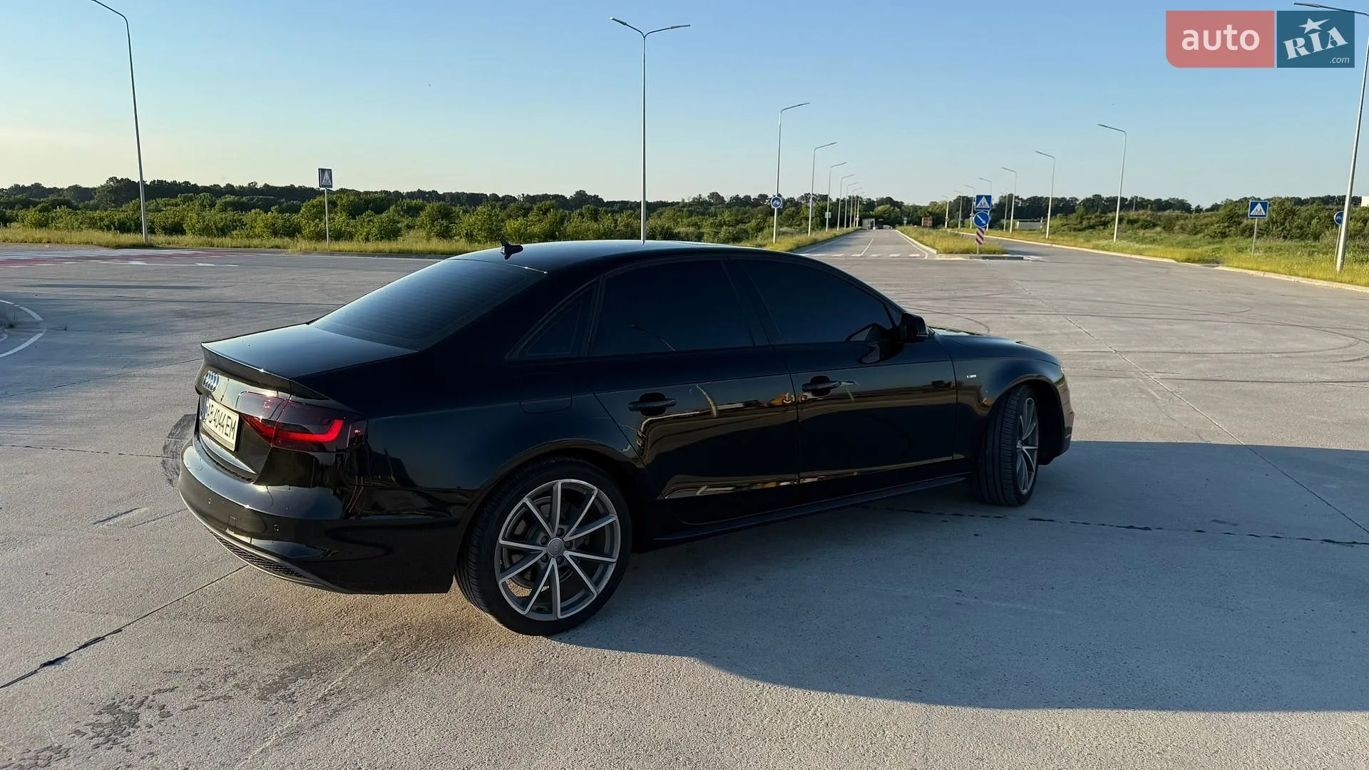 2015 Audi A4 - мініатюра 14