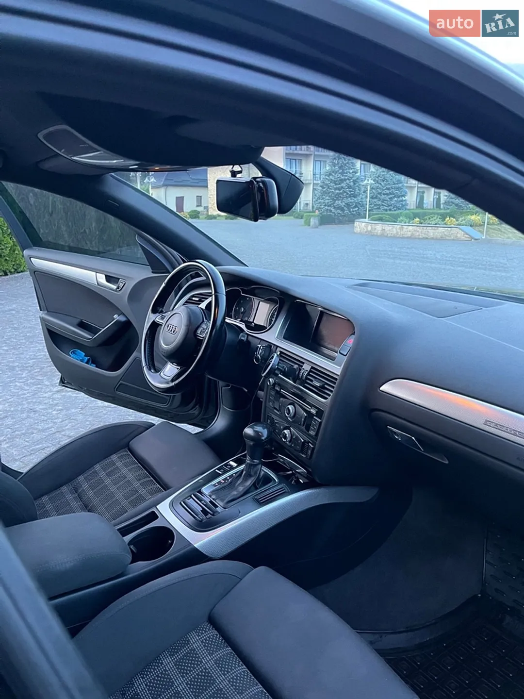 2013 Audi A4 - мініатюра 19