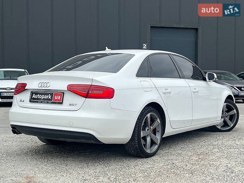 Седан Audi A4 2012 в Львове