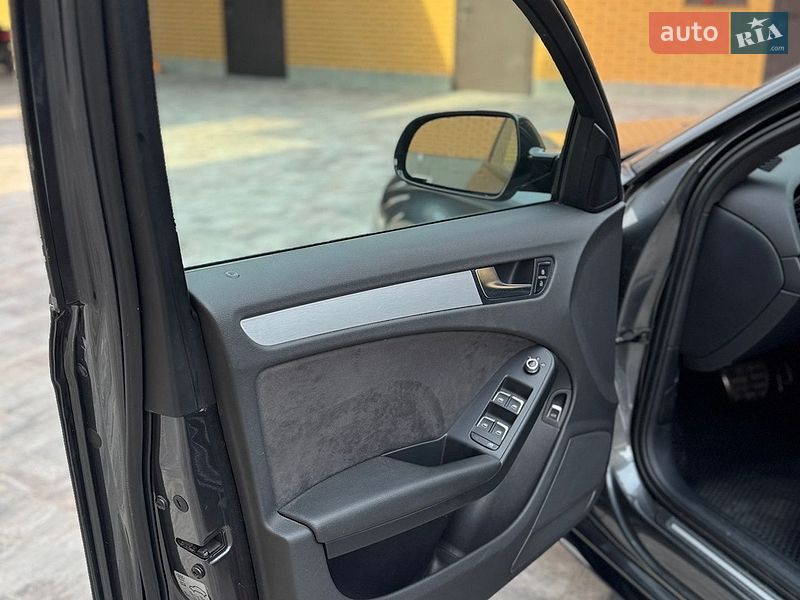 Універсал Audi A4 2015 в Вараші