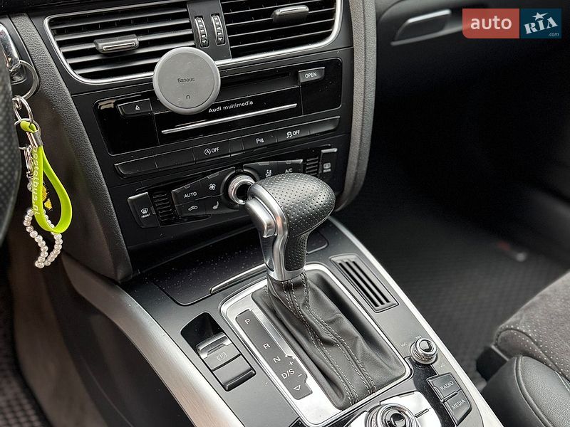 Універсал Audi A4 2015 в Вараші