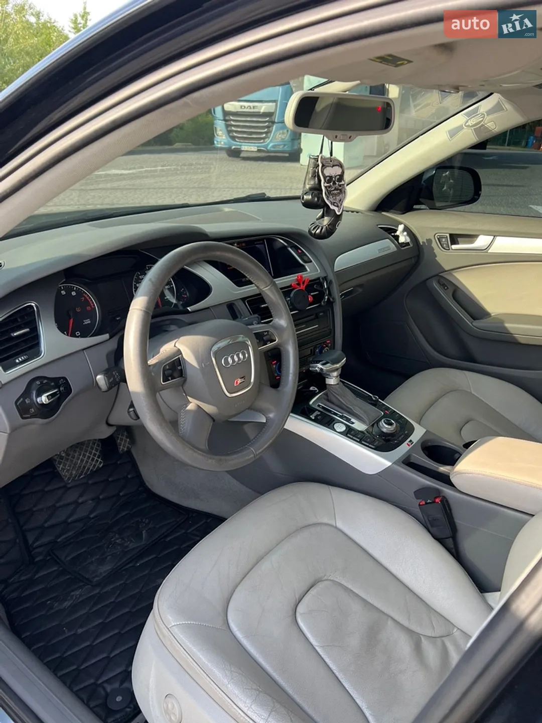2012 Audi A4 - мініатюра 11