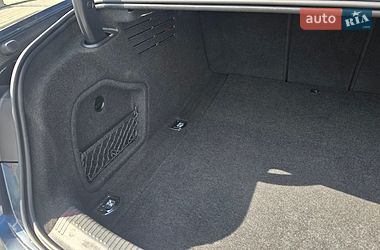 Седан Audi A4 2021 в Львові