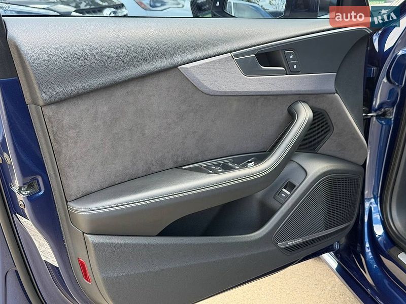 Седан Audi A4 2016 в Києві