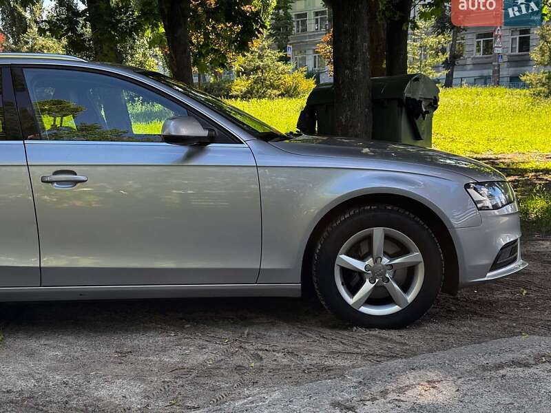 Універсал Audi A4 2014 в Києві