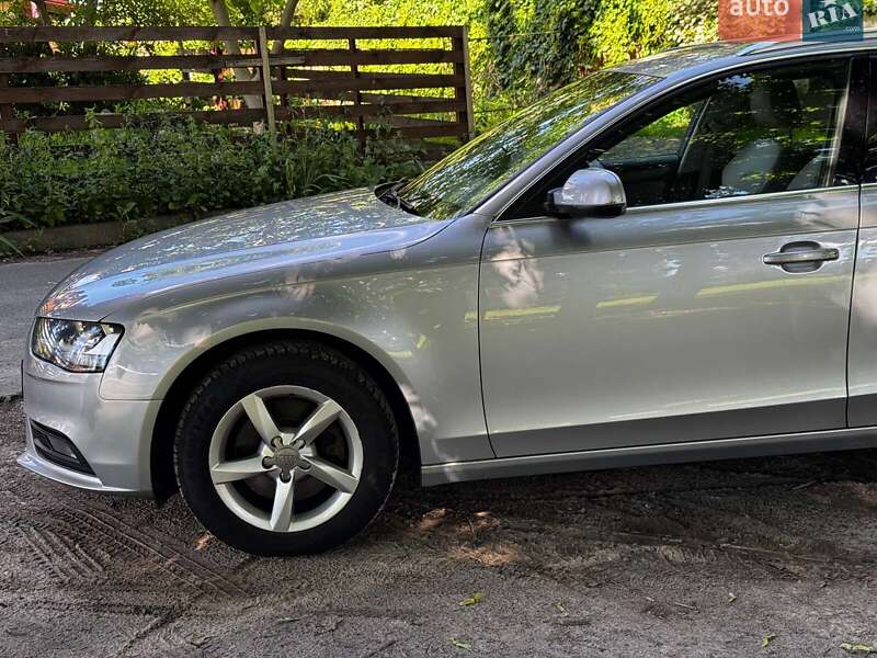 Універсал Audi A4 2014 в Києві