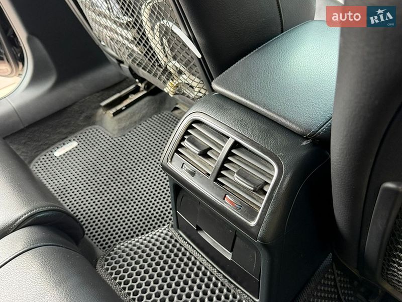 Седан Audi A4 2012 в Костополе