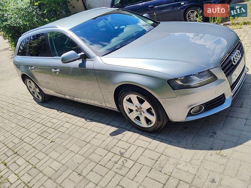 Універсал Audi A4 2010 в Львові
