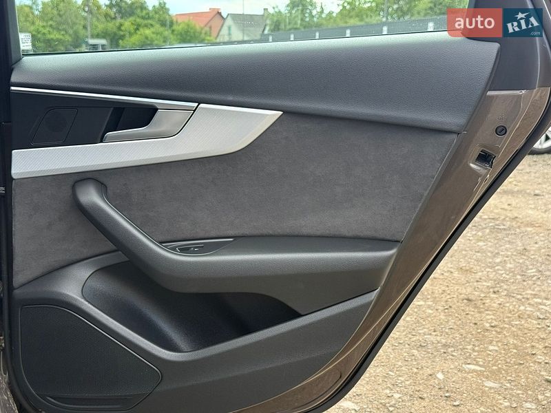 Універсал Audi A4 2019 в Луцьку