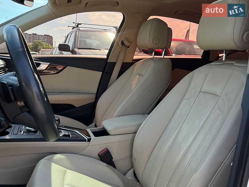 Седан Audi A4 2017 в Львові