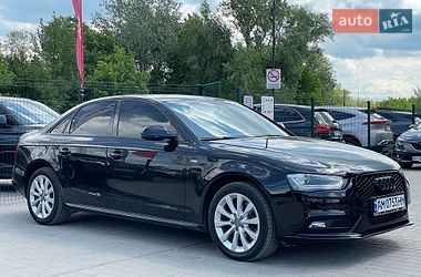 Седан Audi A4 2014 в Бердичеві