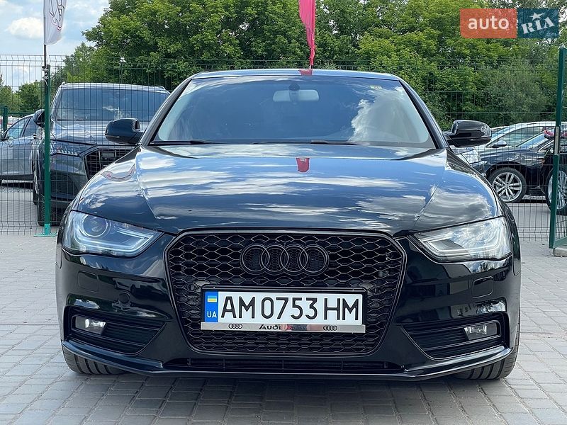 Седан Audi A4 2014 в Бердичеві