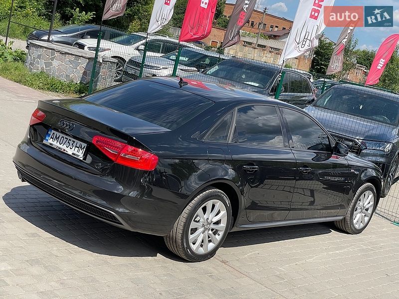 Седан Audi A4 2014 в Бердичеві