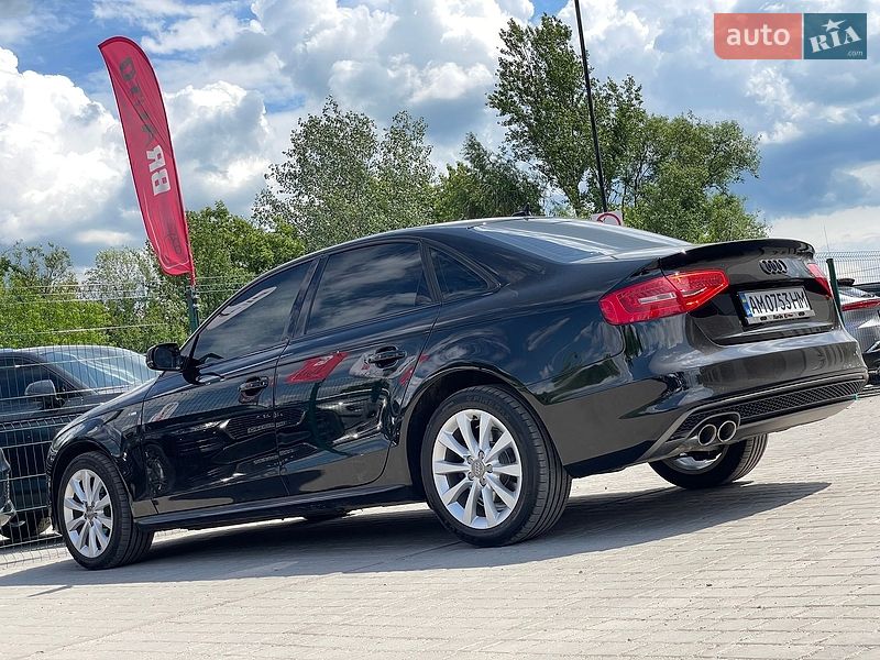 Седан Audi A4 2014 в Бердичеві