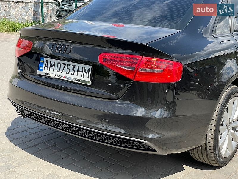Седан Audi A4 2014 в Бердичеві