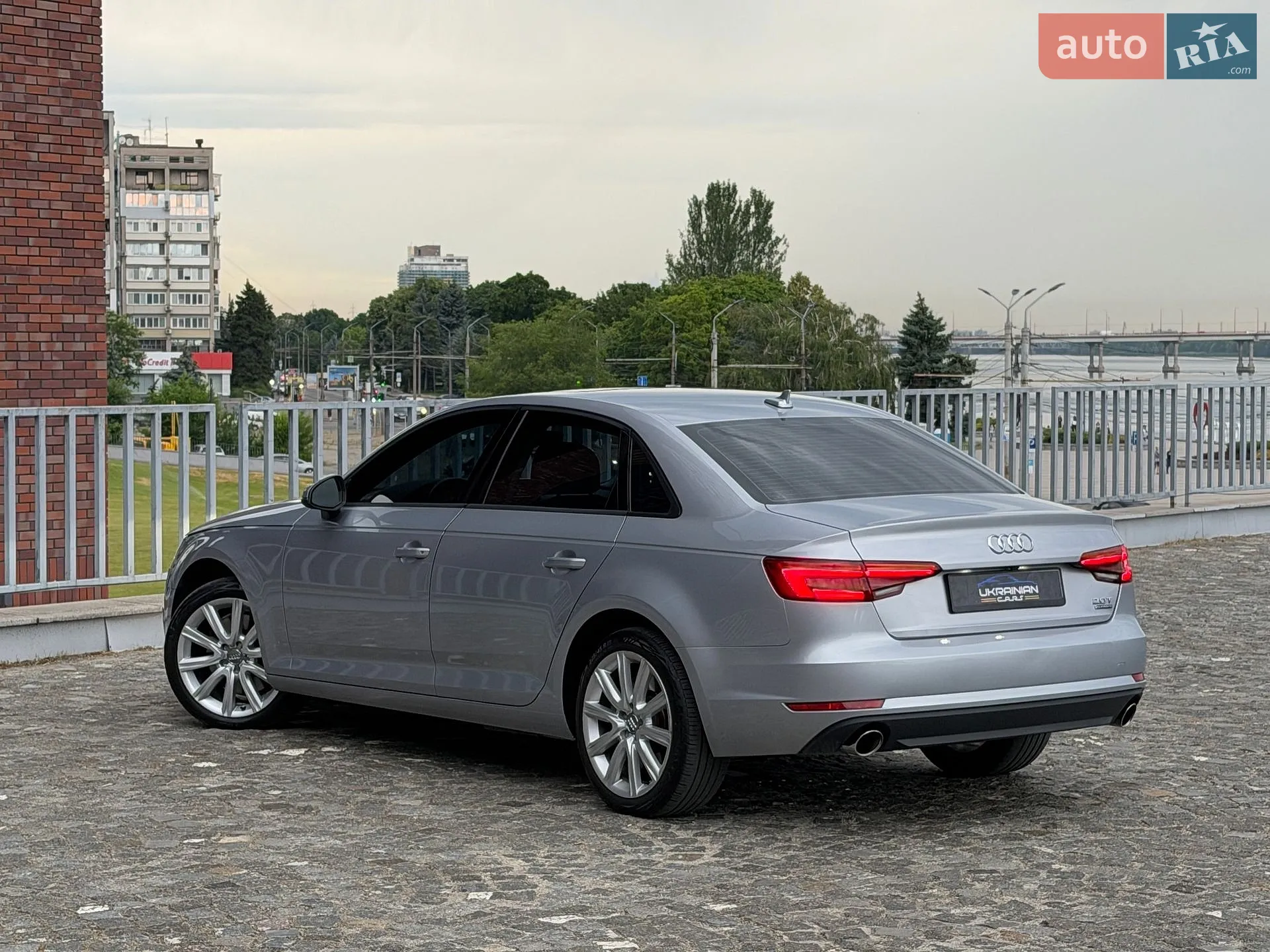 2016 Audi A4 - мініатюра 9