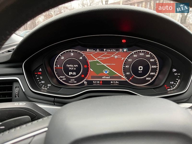 Седан Audi A4 2015 в Кам'янському