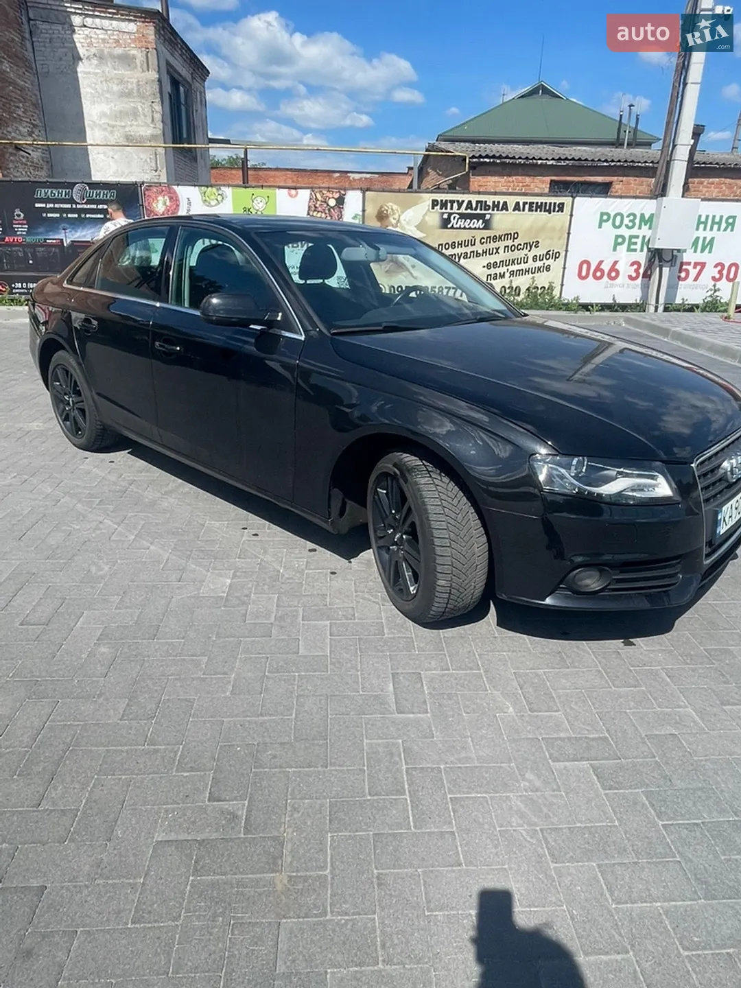 2010 Audi A4 - мініатюра 2