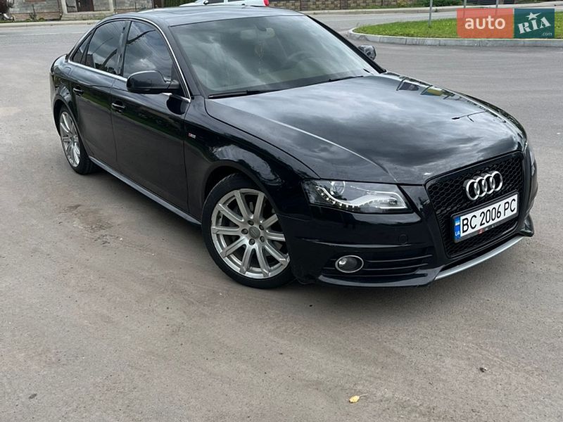 Седан Audi A4 2012 в Городку