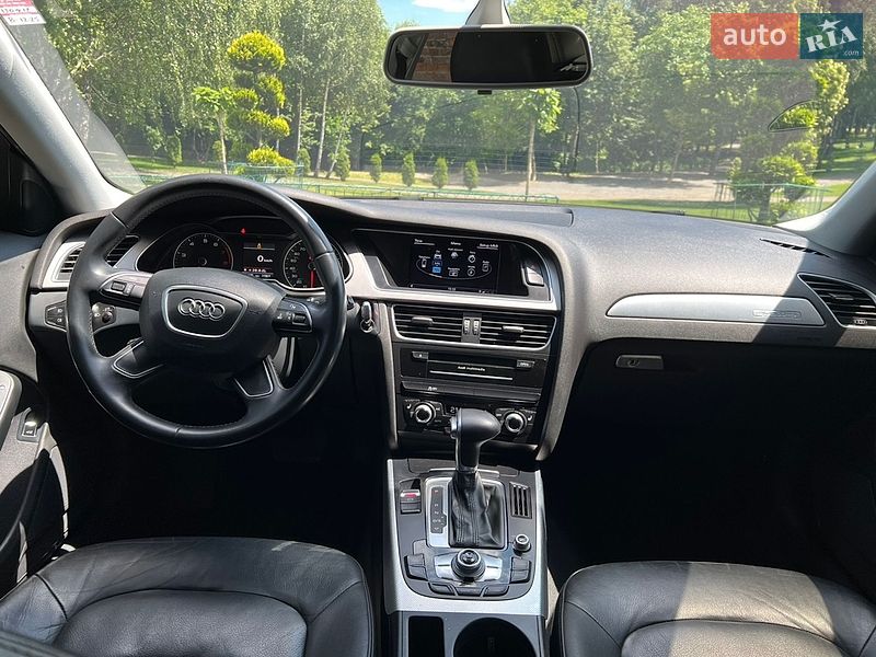 Седан Audi A4 2014 в Хмельницькому