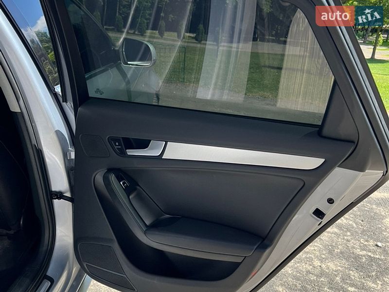Седан Audi A4 2014 в Хмельницькому