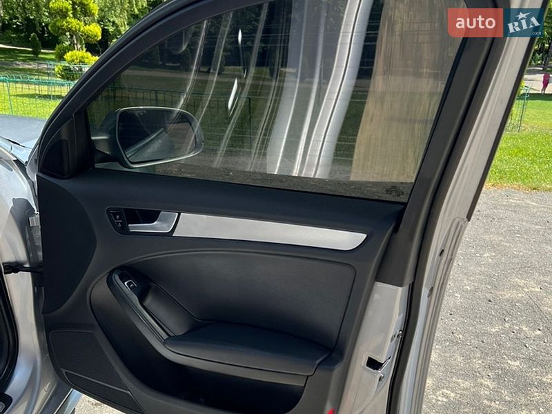 Седан Audi A4 2014 в Хмельницькому
