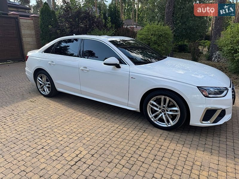Седан Audi A4 2020 в Полтаві
