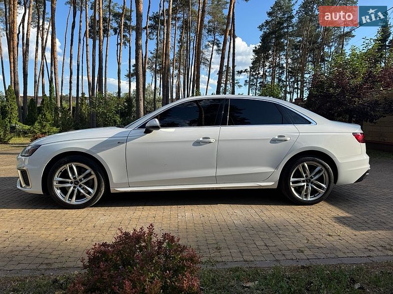 Седан Audi A4 2020 в Полтаві