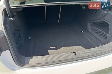 Седан Audi A4 2020 в Полтаві