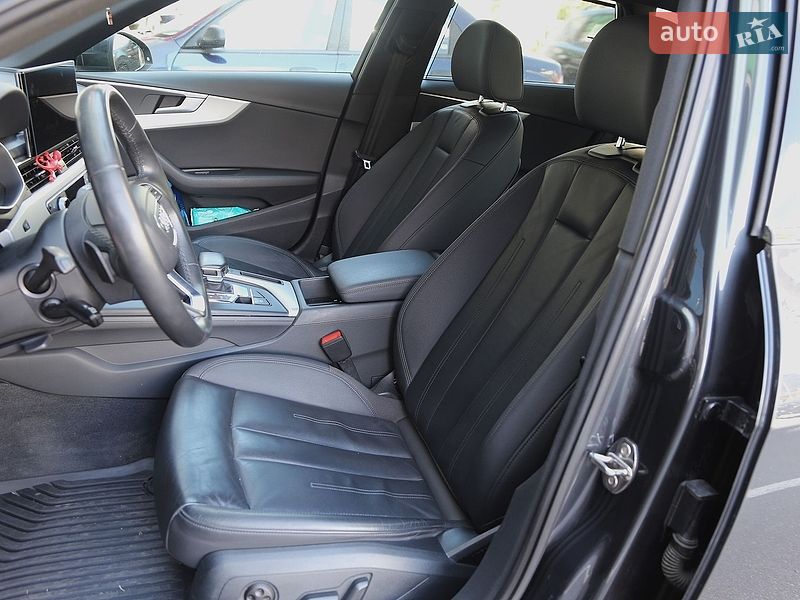 Універсал Audi A4 2020 в Києві