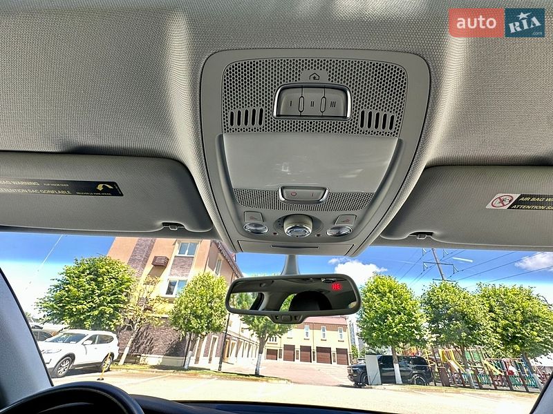Седан Audi A4 2014 в Києві